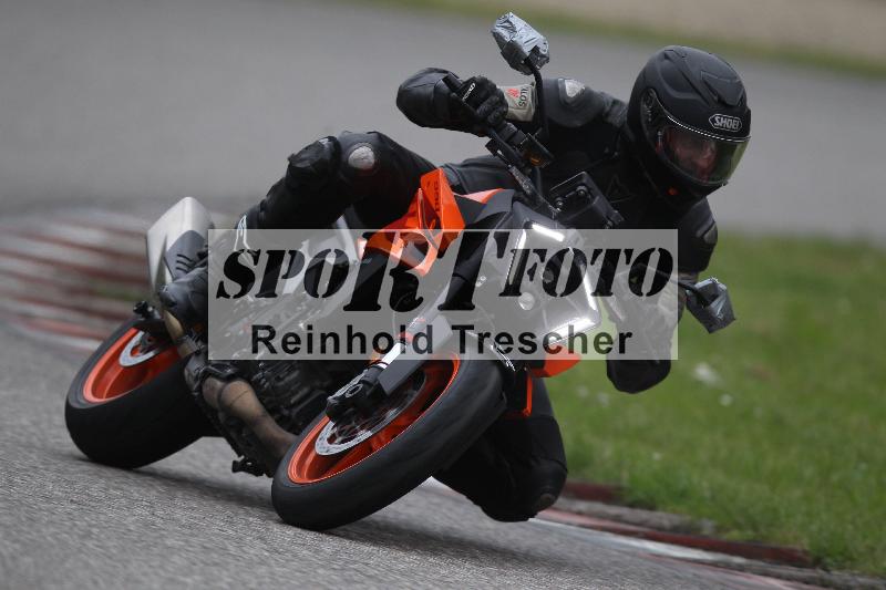 /Archiv-2025/10 23.04.2025 Cornu Master School ADR/gruen-vert/2